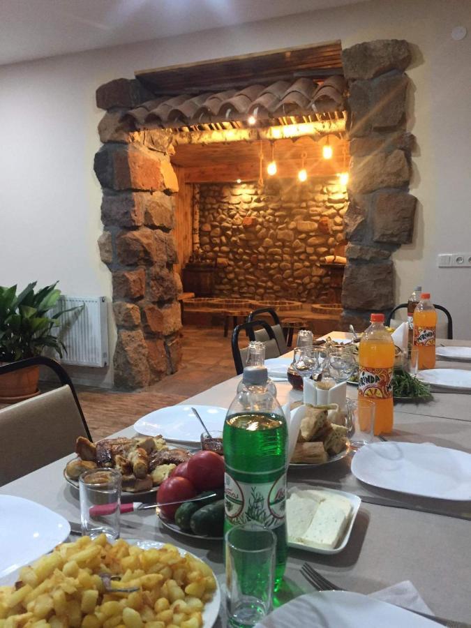 Hotel Classic Telavi Buitenkant foto